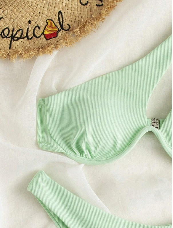 Bikini: Coconut