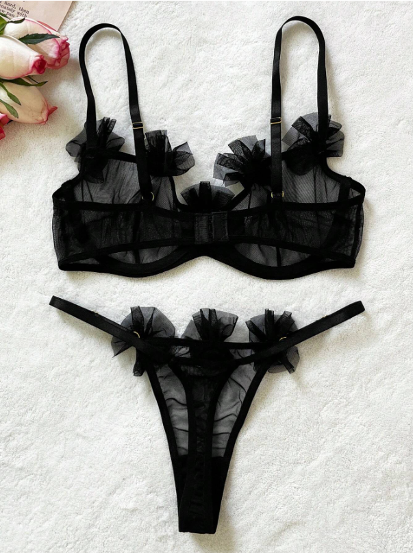 Lencería: Sleeks Silhouettes