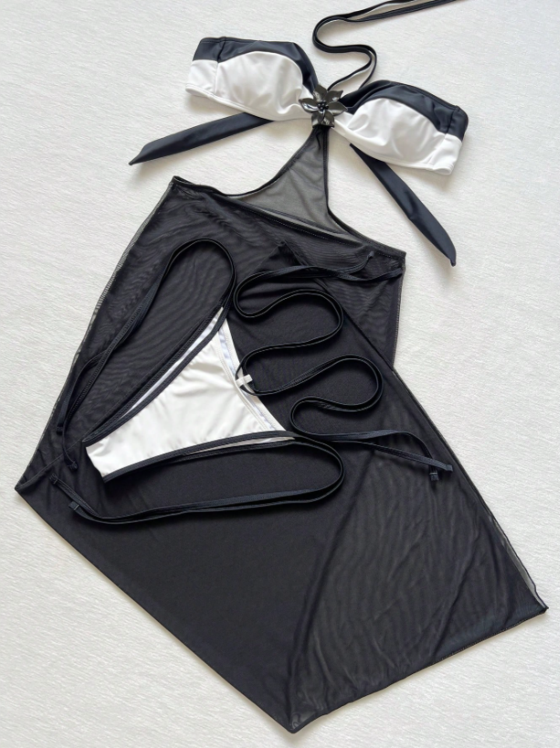 Bikini: Royal