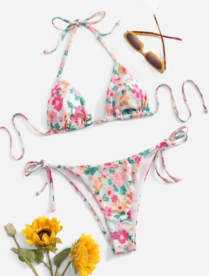Bikini: Rose garden
